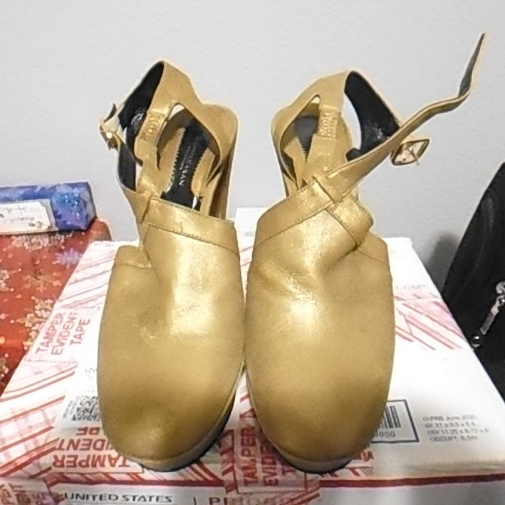 DONNA KARAN COLLECTION gold leather Platform Heels